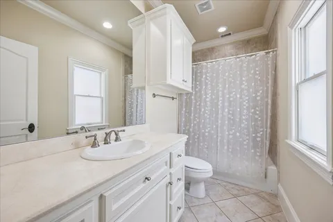 $1,150,000 | 37 Hackberry Lane, Houston, TX 77027