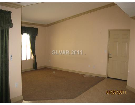 8101 West Flamingo Road, Unit 2118 Las Vegas, NV 89147 - Photo 4 of 11 Living Room.