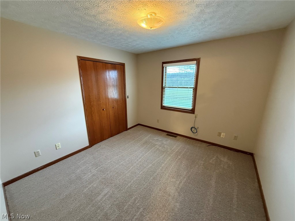 2286 Stonecreek Road New Philadelphia, OH 44663 - Photo 9 of 35