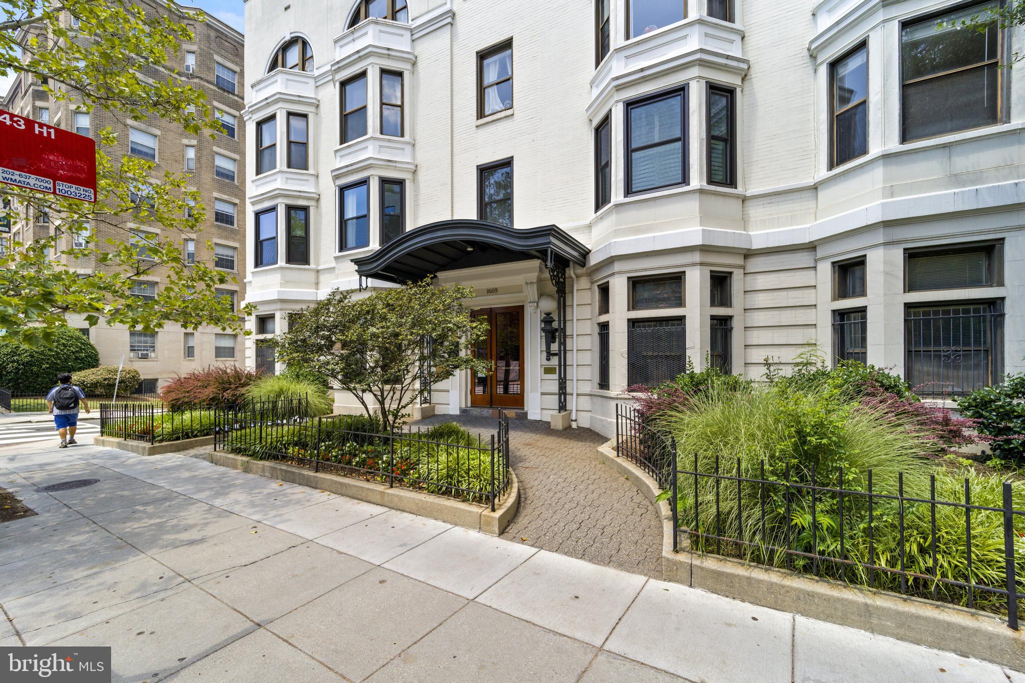 1669 Columbia Road Northwest, Unit 406 Washington, DC 20009 - Photo 54 of 55 Gallery Image 54