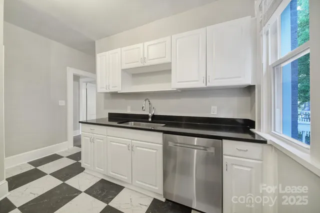 $1,895 | 1512 Sunnyside Avenue, Unit 1, Charlotte, NC 28204