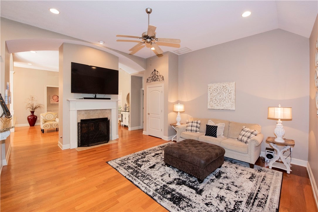 3706 Hamilton Road Opelika, AL 36804 - Photo 9 of 26 Gallery Image 9