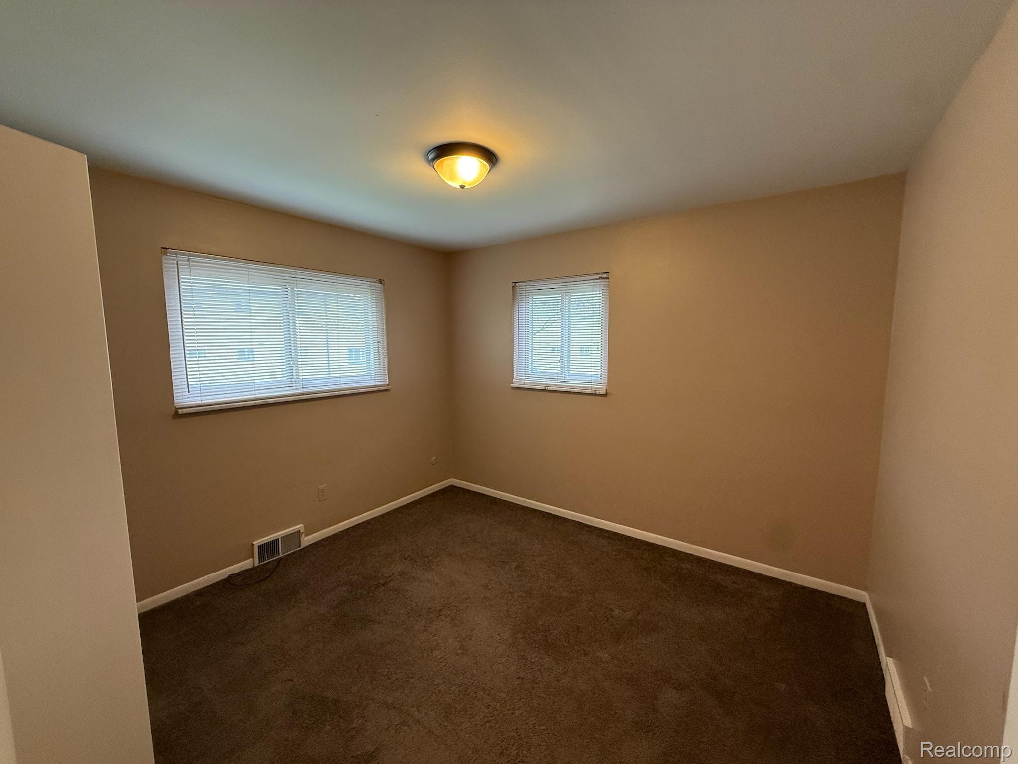 982 North Adams Road, Unit 4 Birmingham, MI 48009 - Photo 14 of 22