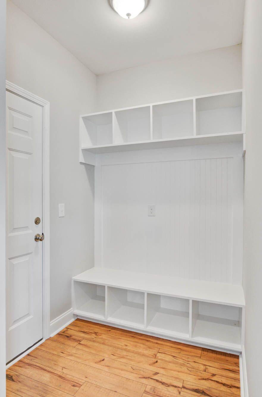 562 Pendleton Drive Moncks Corner, SC 29461 - Photo 13 of 37 LS39 Owners Entry