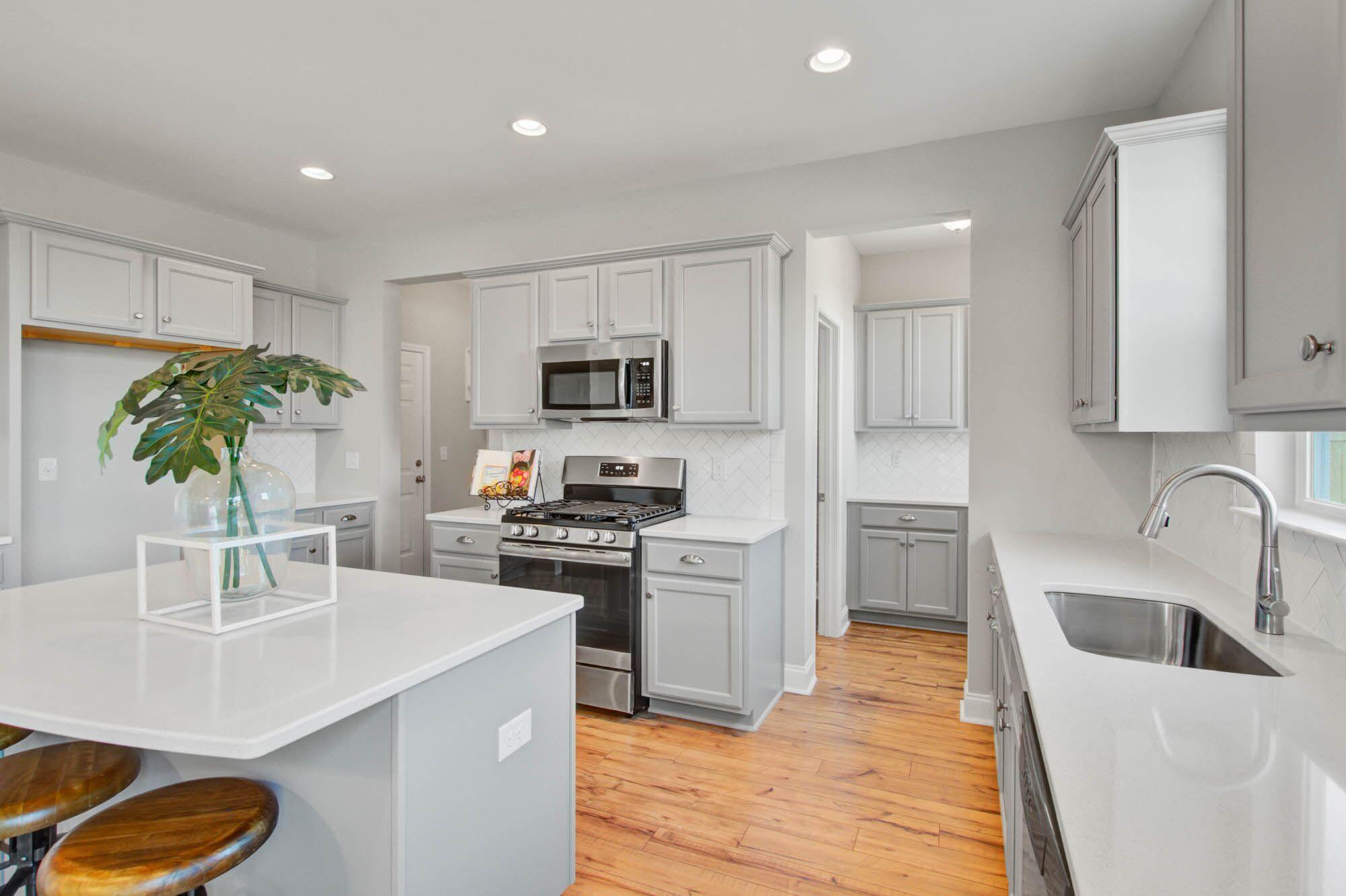 562 Pendleton Drive Moncks Corner, SC 29461 - Photo 10 of 37 LS39 Kitchen 02