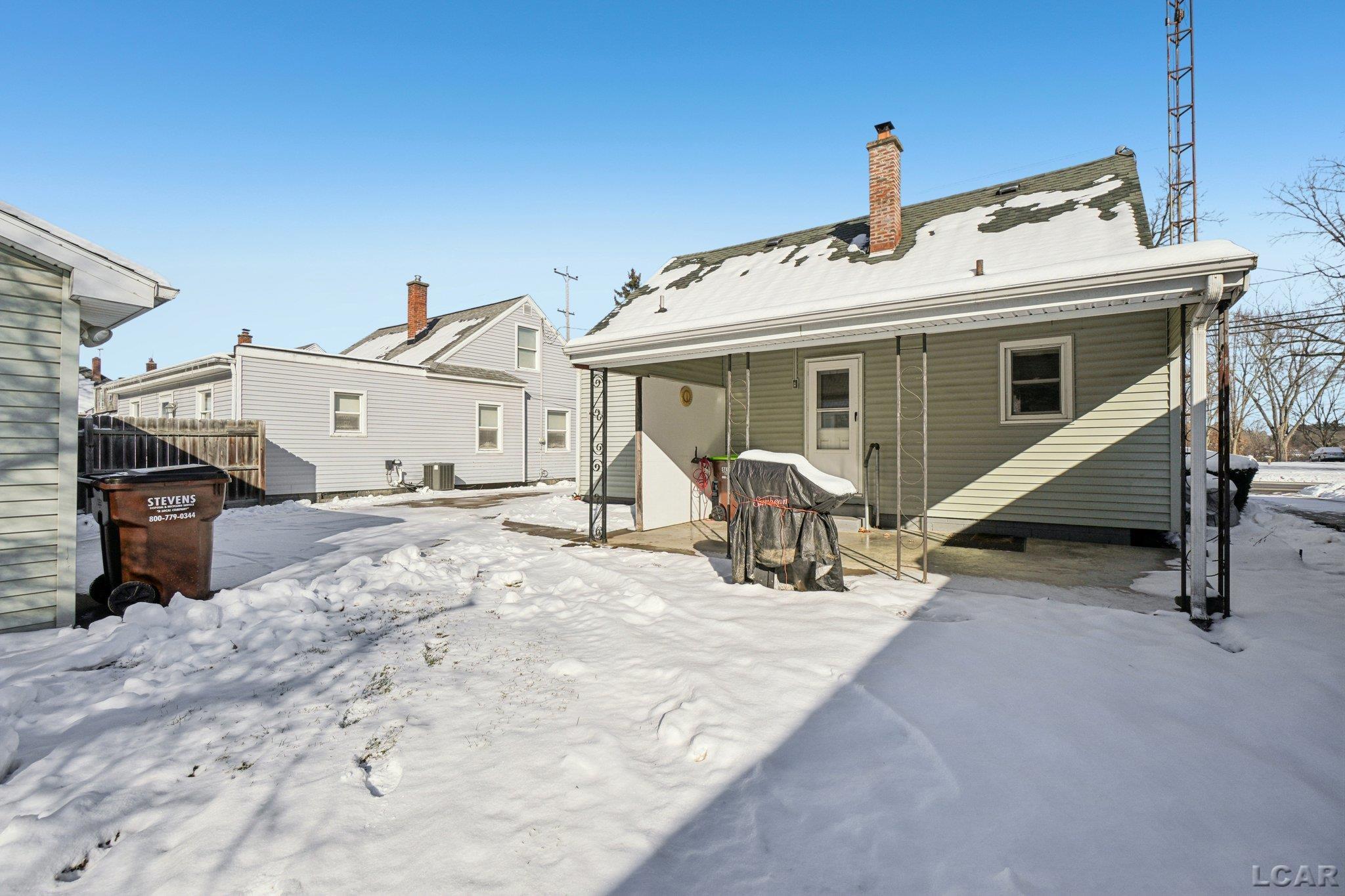 547 Riverside Avenue Adrian, MI 49221 - Photo 24 of 30 50195652-cf696f17-aa5d-42b4-a369-e536d4ef9878.JPG