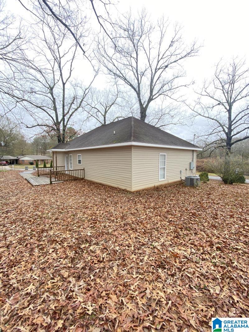23 Crumpton Street Thorsby, AL 35171 - Photo 2 of 18