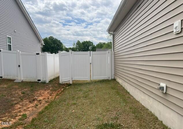 65 Mae Court Roxboro, NC 27573 - Photo 4 of 17 8b709d8f-72f6-49f0-9850-ffa24864a891