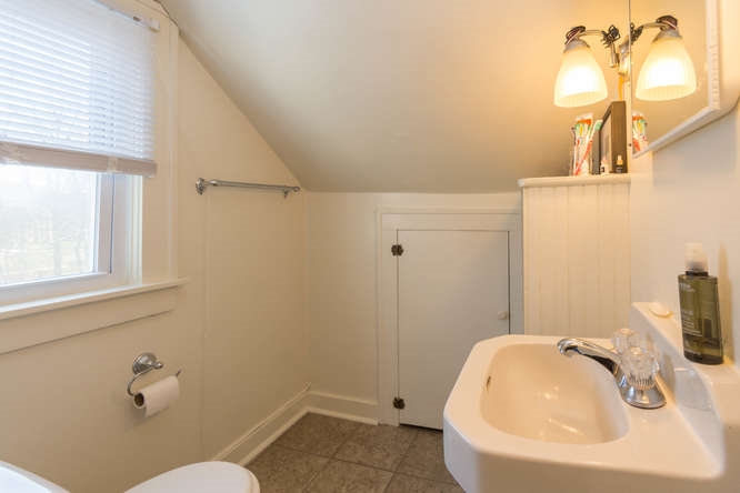 2024 East 3rd Street Bloomington, IN 47401 - Photo 23 of 28