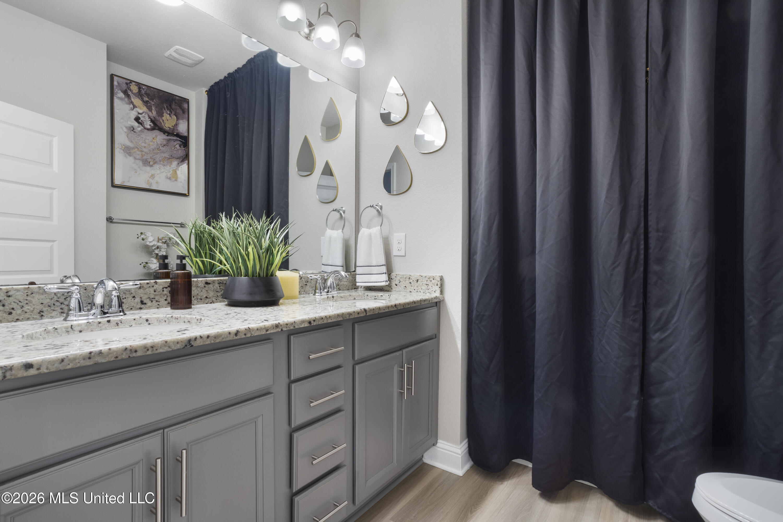 8452 Rock Glen Road Biloxi, MS 39532 - Photo 26 of 38 00027