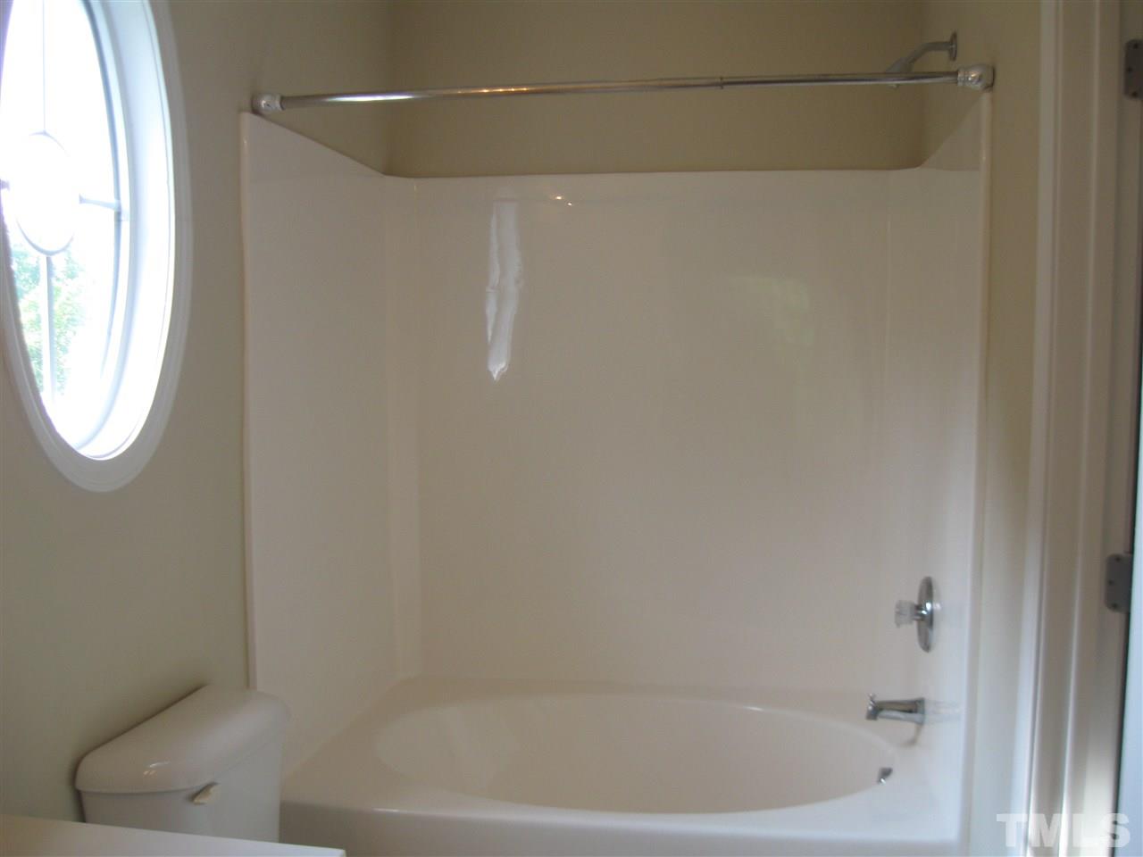 7677 Winners Edge Street Raleigh, NC 27617 - Photo 14 of 25 Garden tub.