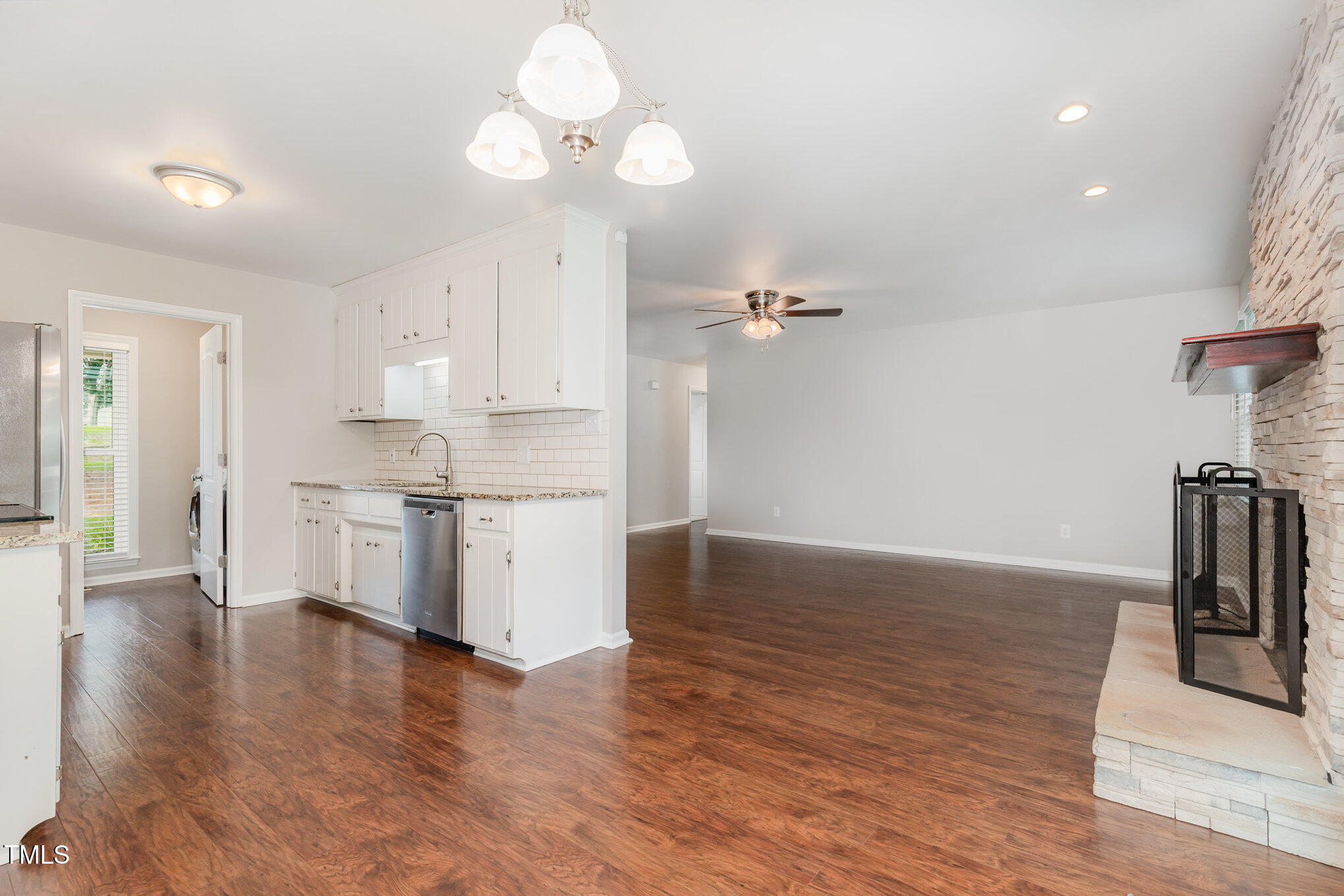 3205 Banks Road Raleigh, NC 27603 - Photo 9 of 26 09