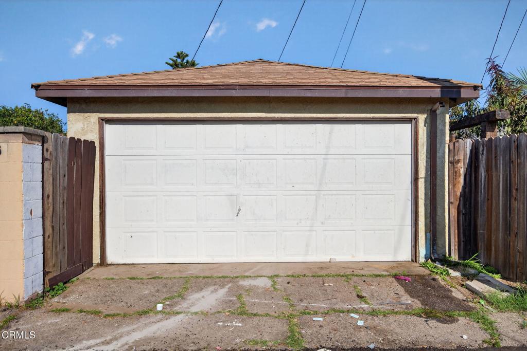 236 East Poplar Street Oxnard, CA 93033 - Photo 20 of 20 a side view of a house