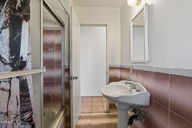 $650,000 | 236 East Poplar Street, Oxnard, CA 93033