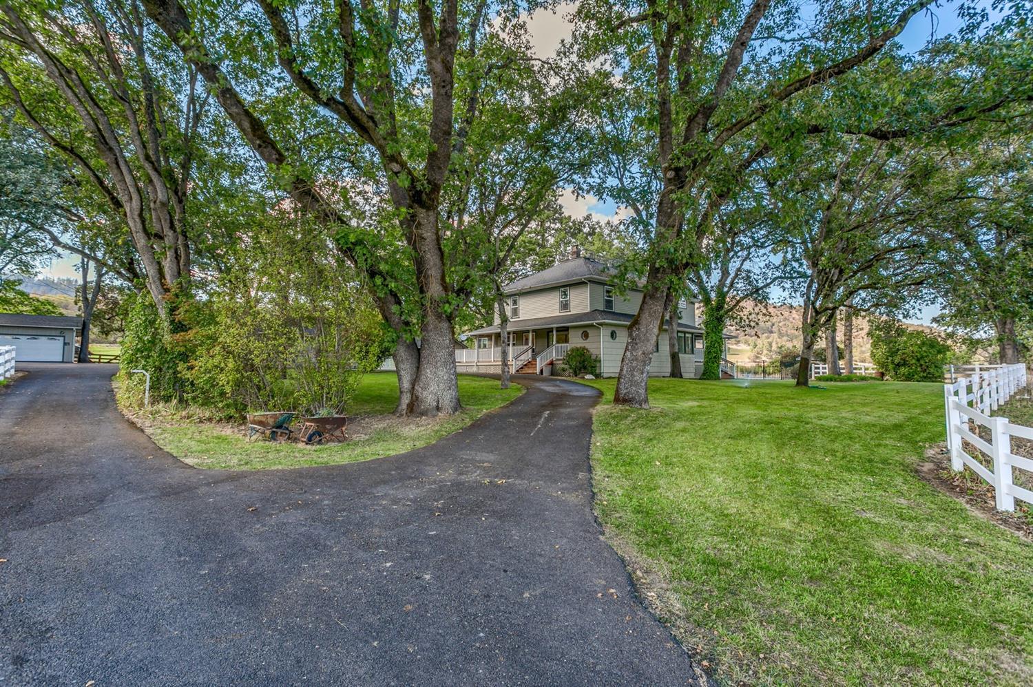 3976 Griffin Creek Road Medford, OR 97501 - Photo 2 of 34 Additional Photo