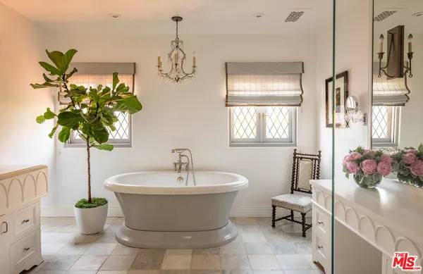 $14,250,000 | 523 North Beverly Drive, Beverly Hills, CA 90210