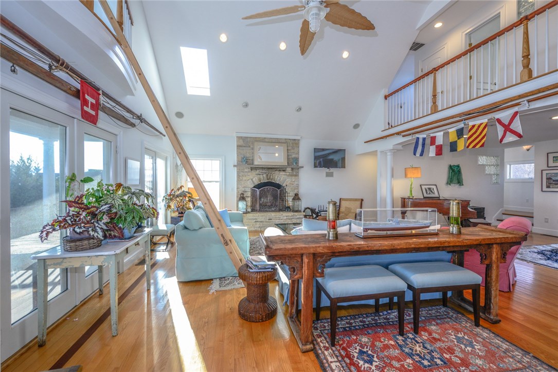 44 Beach Drive Little Compton, RI 02837 - Photo 11 of 40