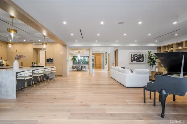 $39,500 | 16657 Oldham Street, Encino, CA 91436