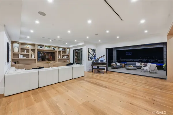 $39,500 | 16657 Oldham Street, Encino, CA 91436