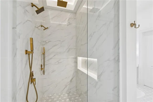 $2,249,000 | 245 Glenwood Drive, Metairie, LA 70005