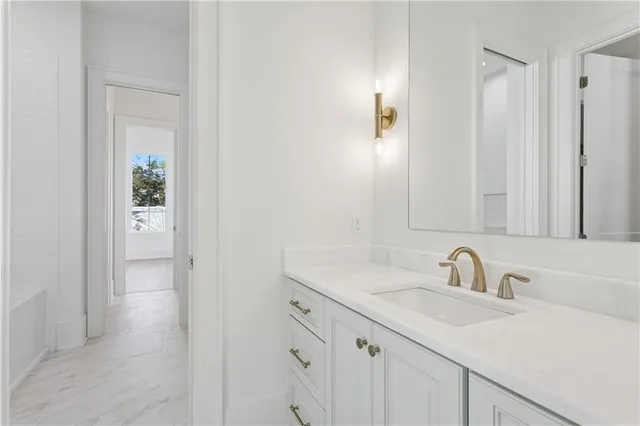 $2,249,000 | 245 Glenwood Drive, Metairie, LA 70005