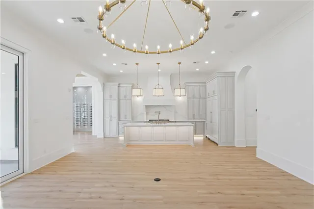 $2,249,000 | 245 Glenwood Drive, Metairie, LA 70005