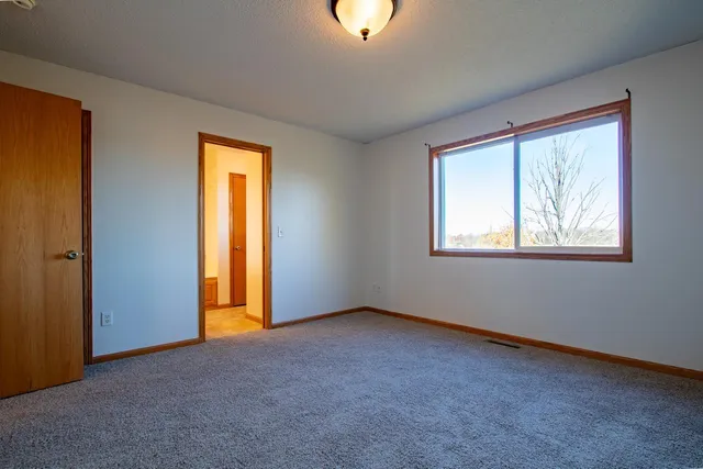 $325,000 | 17708 311th Court, Shafer, MN 55074