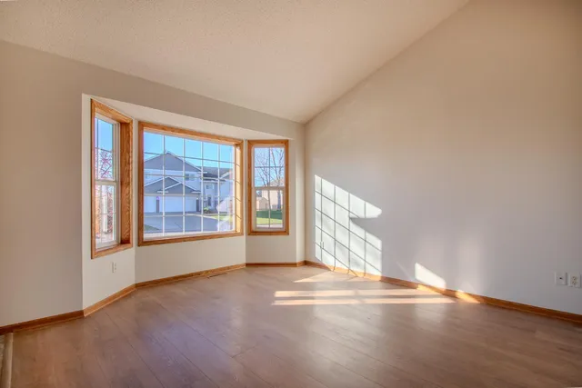 $325,000 | 17708 311th Court, Shafer, MN 55074