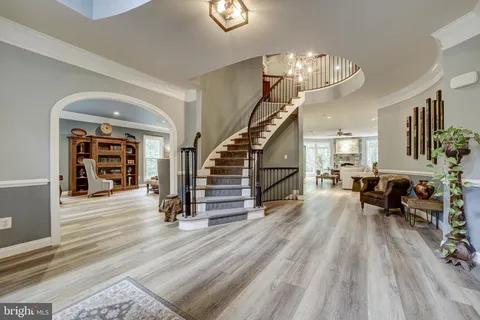 $1,995,000 | 13101 Ridge Drive, Rockville, MD 20850