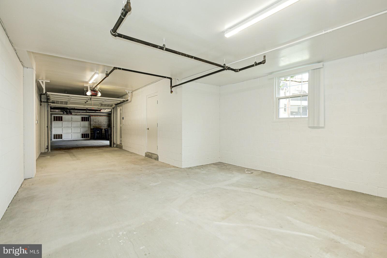 3002 South Glebe Road Arlington, VA 22206 - Photo 29 of 31 a view of empty room