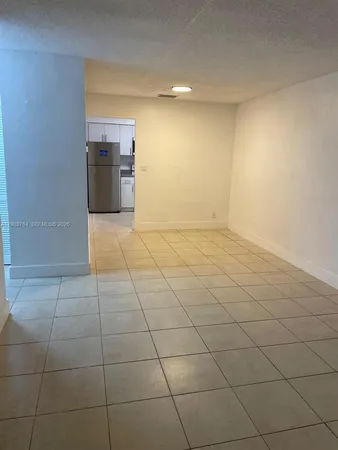 $1,800 | 210 Northeast 40th Court, Unit 12, Oakland Park, FL 33334