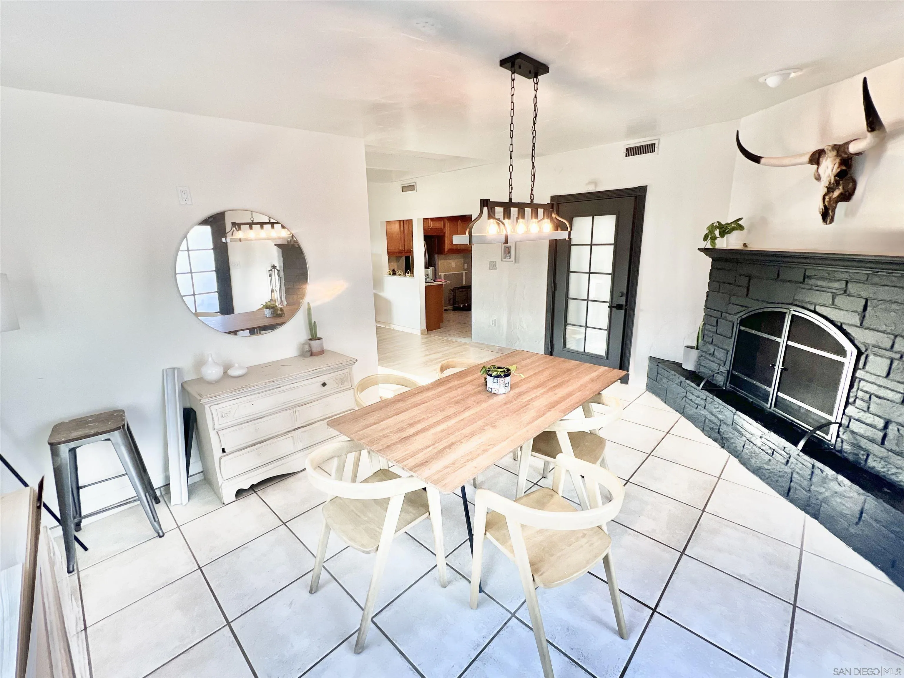 1663 Buckeye Drive El Cajon, CA 92021 - Photo 5 of 20 a very nice looking room with a fireplace