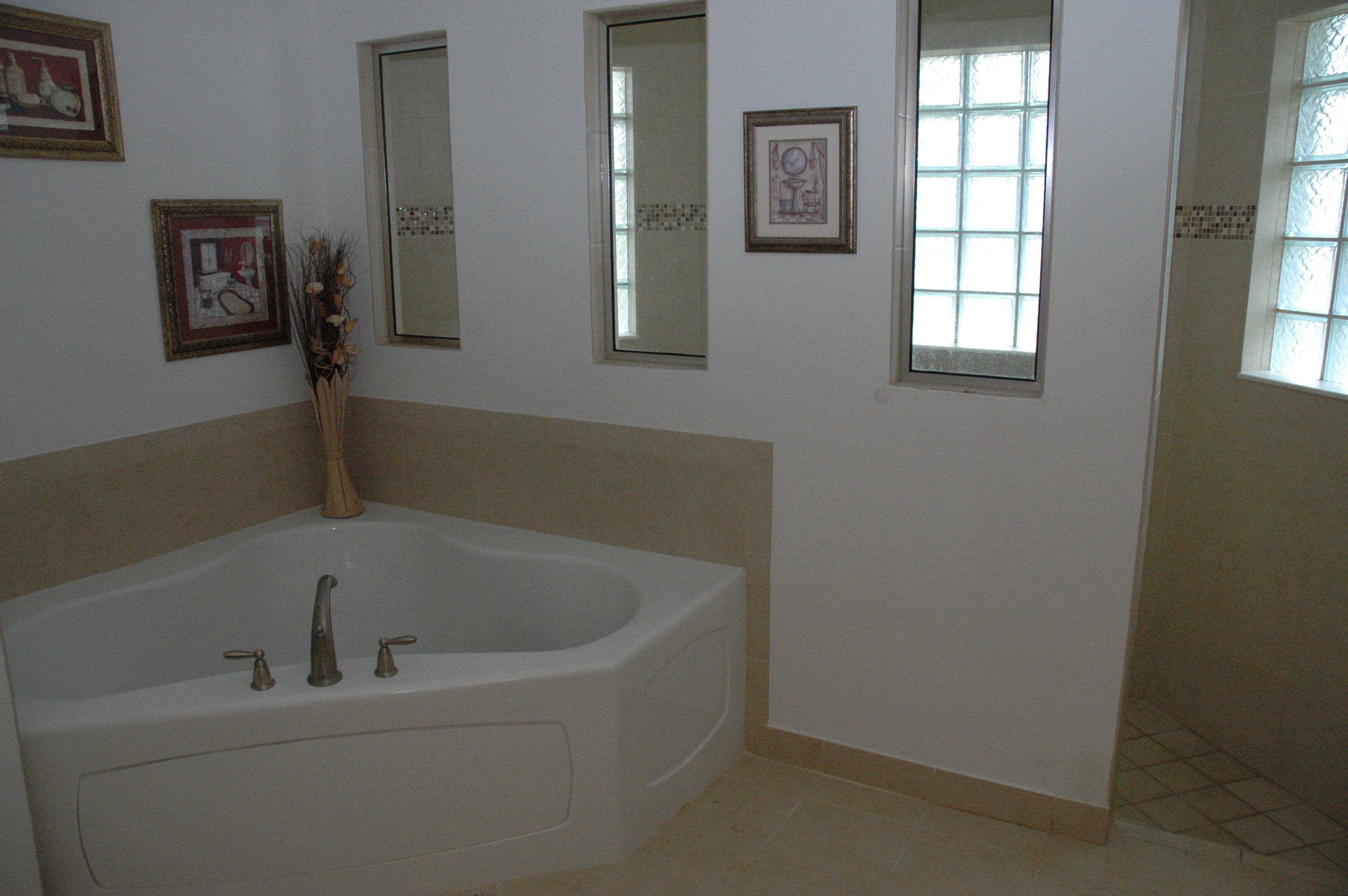 17275 72nd Road North Loxahatchee, FL 33470 - Photo 16 of 28 Master bath
