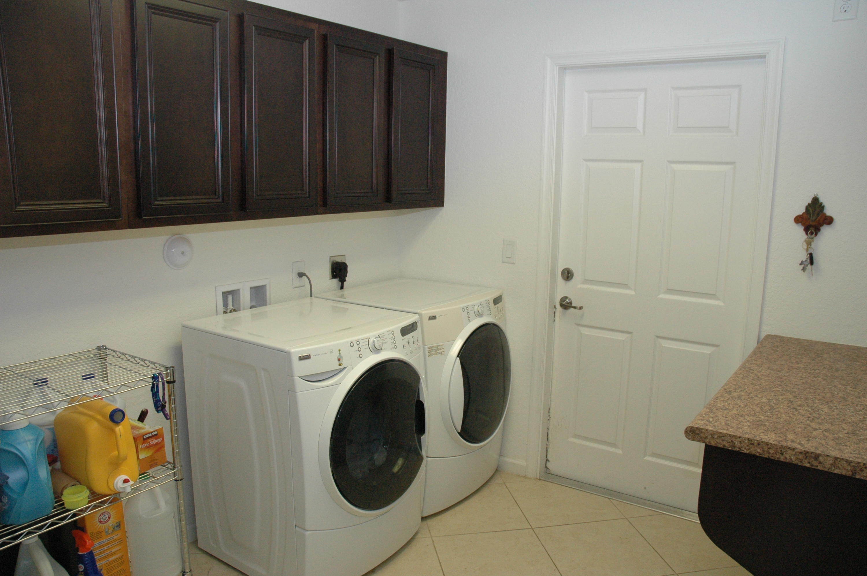17275 72nd Road North Loxahatchee, FL 33470 - Photo 18 of 28 Laundry room