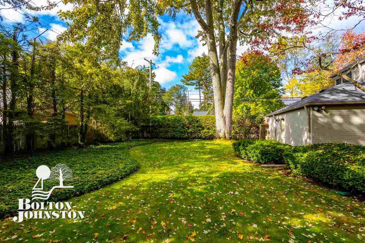 193 Merriweather Road Grosse Pointe, MI 48236 - Photo 54 of 68 Yard