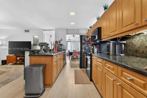 $500,000 | 13189 Southwest 9th Lane, Miami, FL 33184