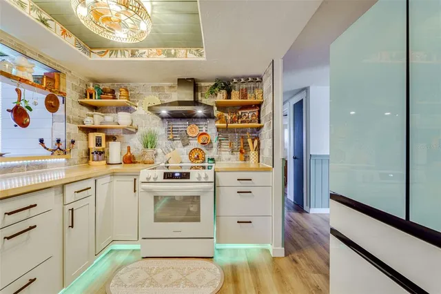 $195,000 | 12615 Capitol Drive, Hudson, FL 34667