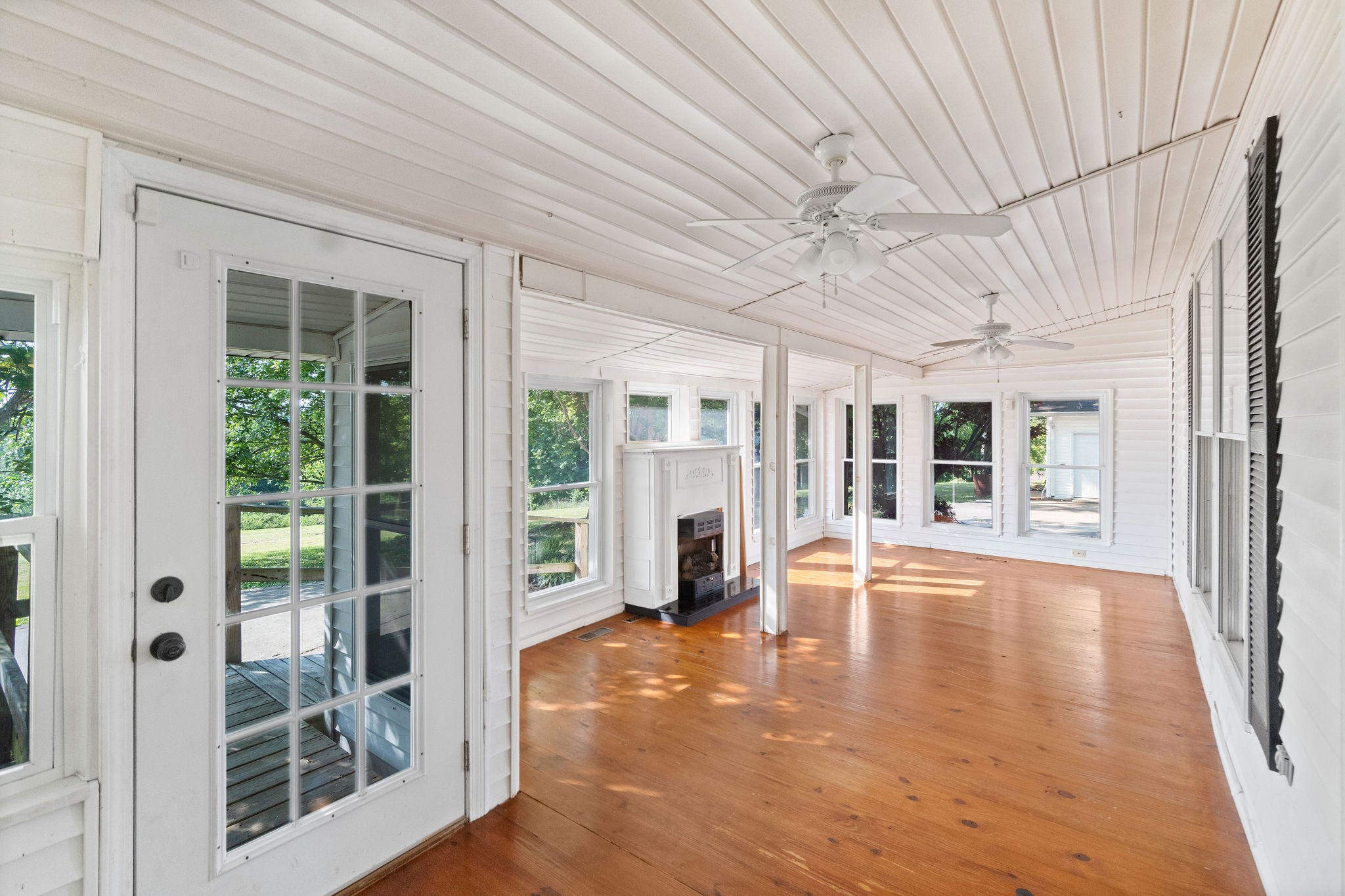 2440 Lock B Road North Clarksville, TN 37043 - Photo 27 of 44 Gallery Image 27
