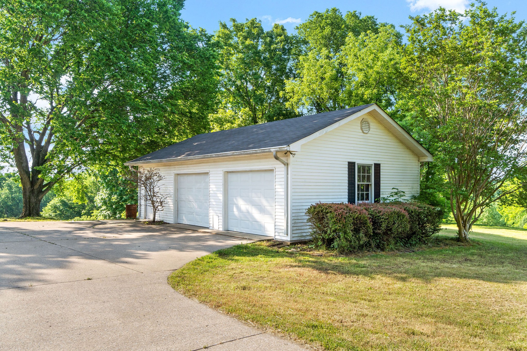 2440 Lock B Road North Clarksville, TN 37043 - Photo 29 of 44 Gallery Image 29