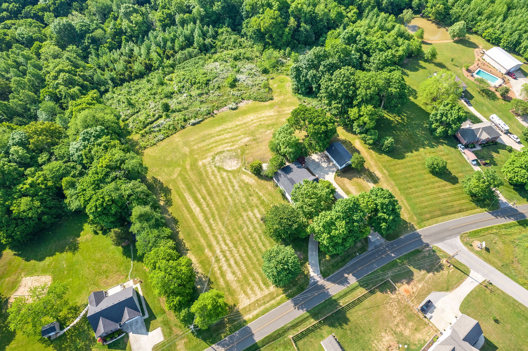 2440 Lock B Road North Clarksville, TN 37043 - Photo 32 of 44 Gallery Image 32