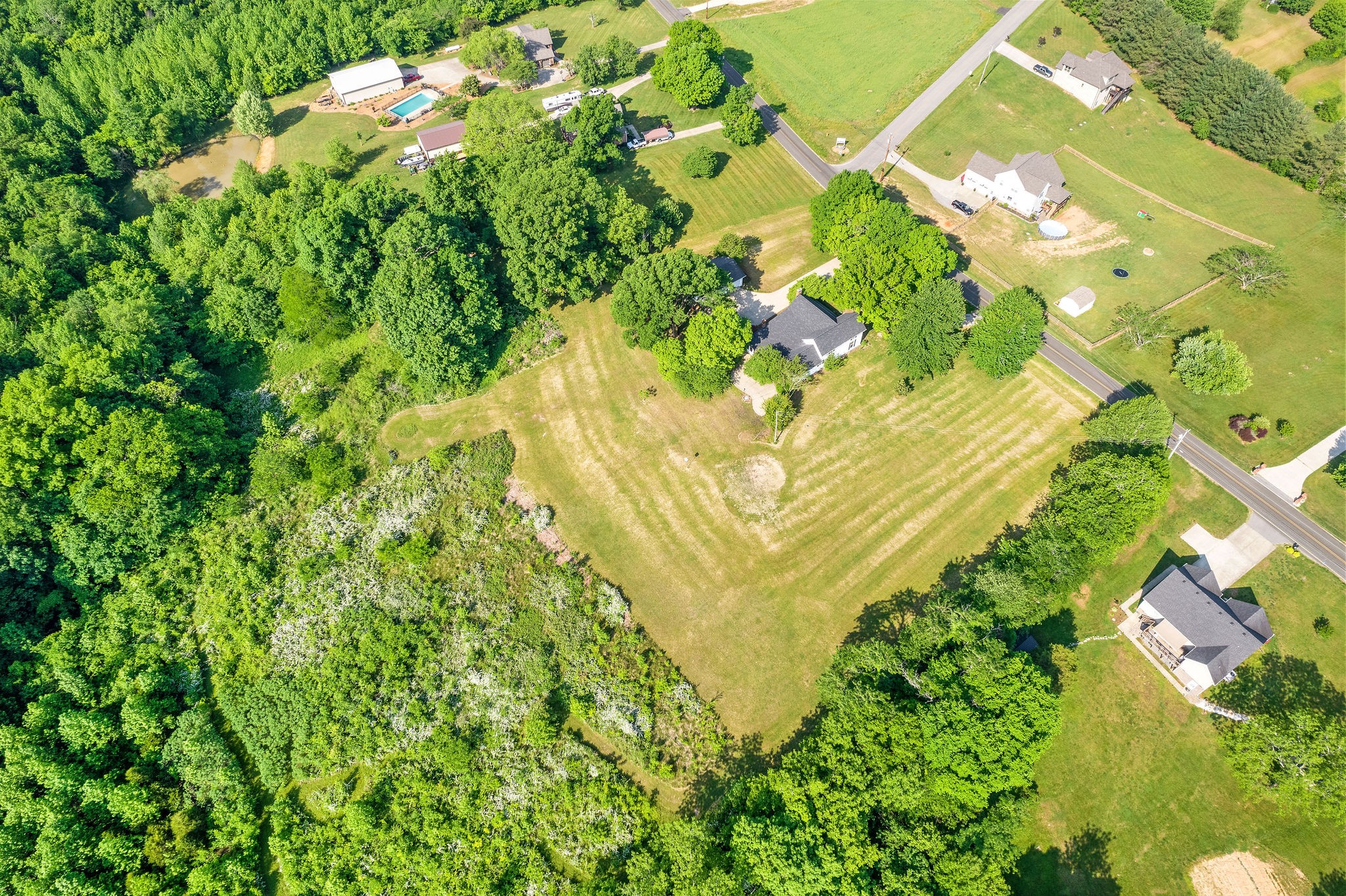 2440 Lock B Road North Clarksville, TN 37043 - Photo 34 of 44 Gallery Image 34