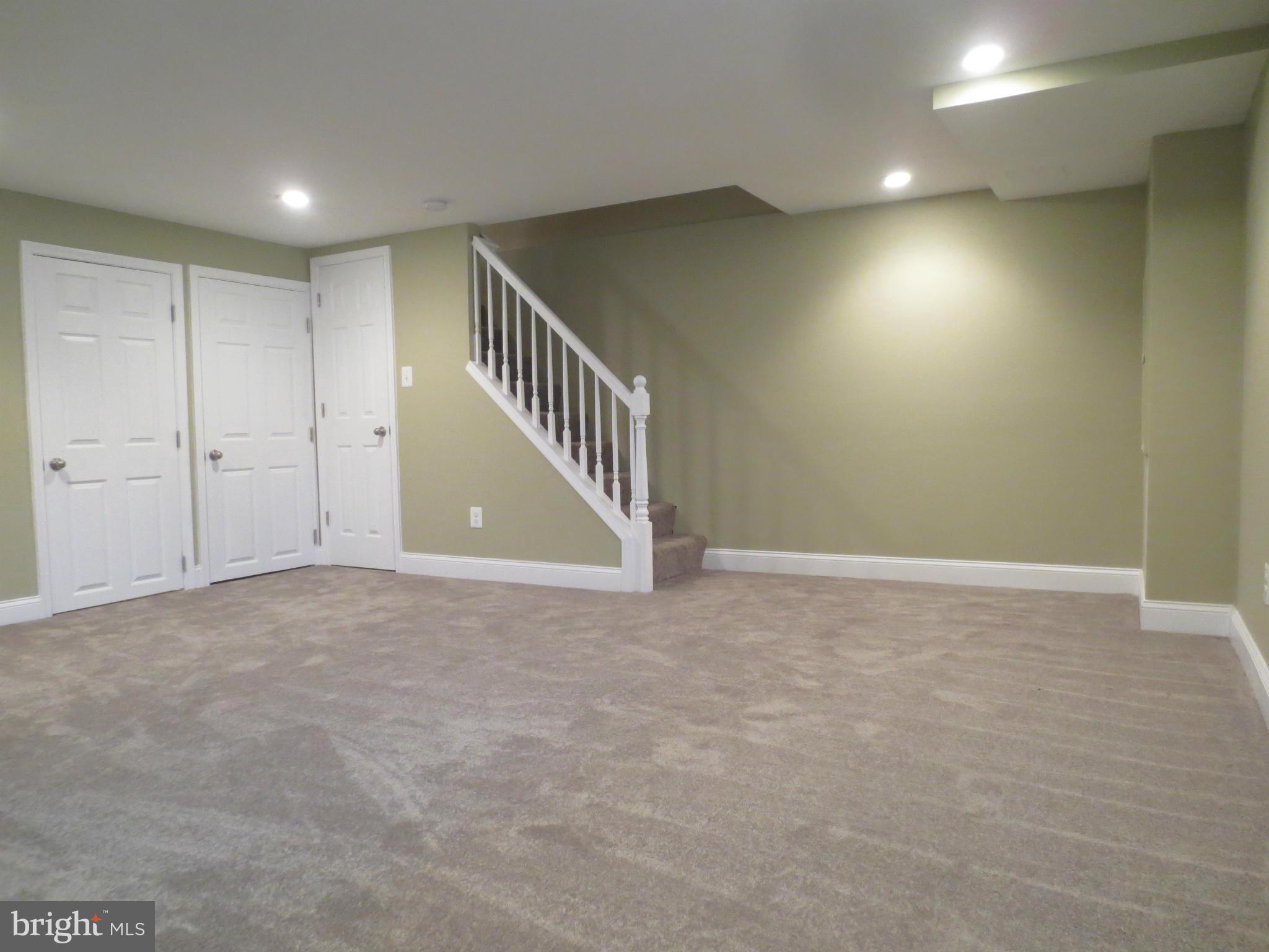 1524 Medford Road Baltimore, MD 21218 - Photo 17 of 28 Large Family Room