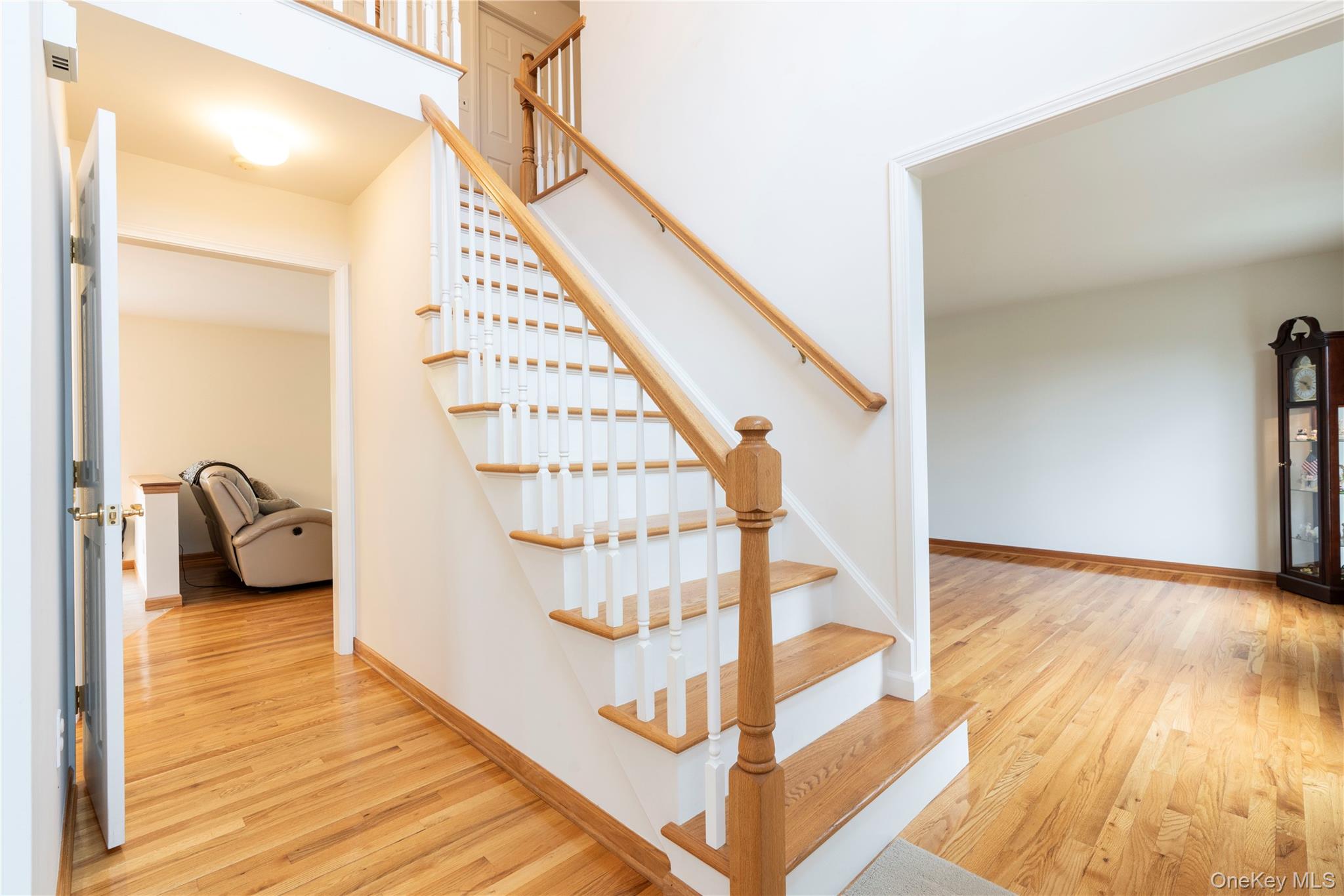 46 Wildflower Ridge Poughkeepsie, NY 12603 - Photo 5 of 39