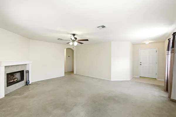 $1,800 | 3807 Haleys Way, Round Rock, TX 78665