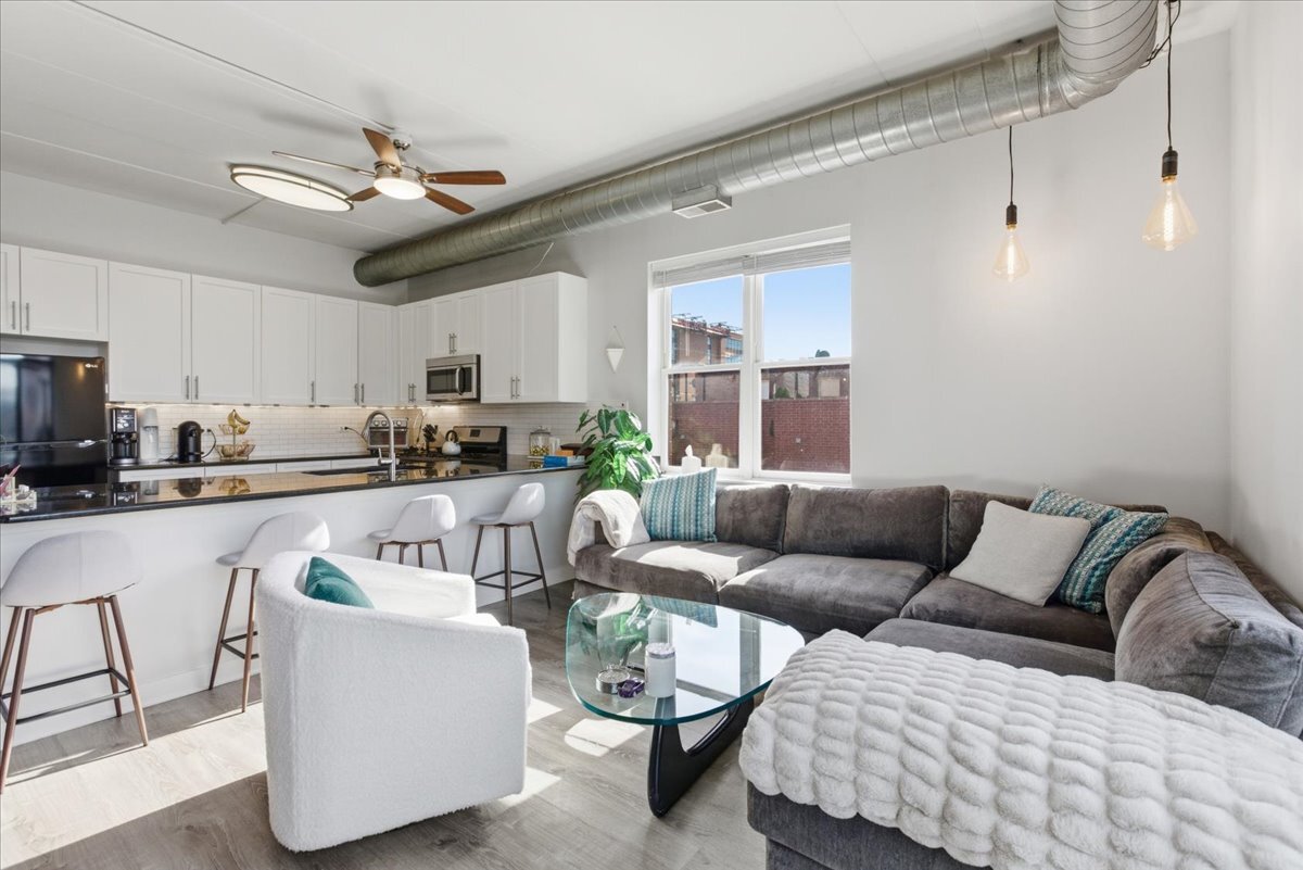 1155 West Madison Street, Unit 501 Chicago, IL 60607 - Photo 6 of 17