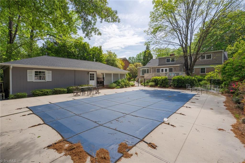 600 Rockford Road Greensboro, NC 27408 - Photo 29 of 35 This shows the large workshop behind the carport