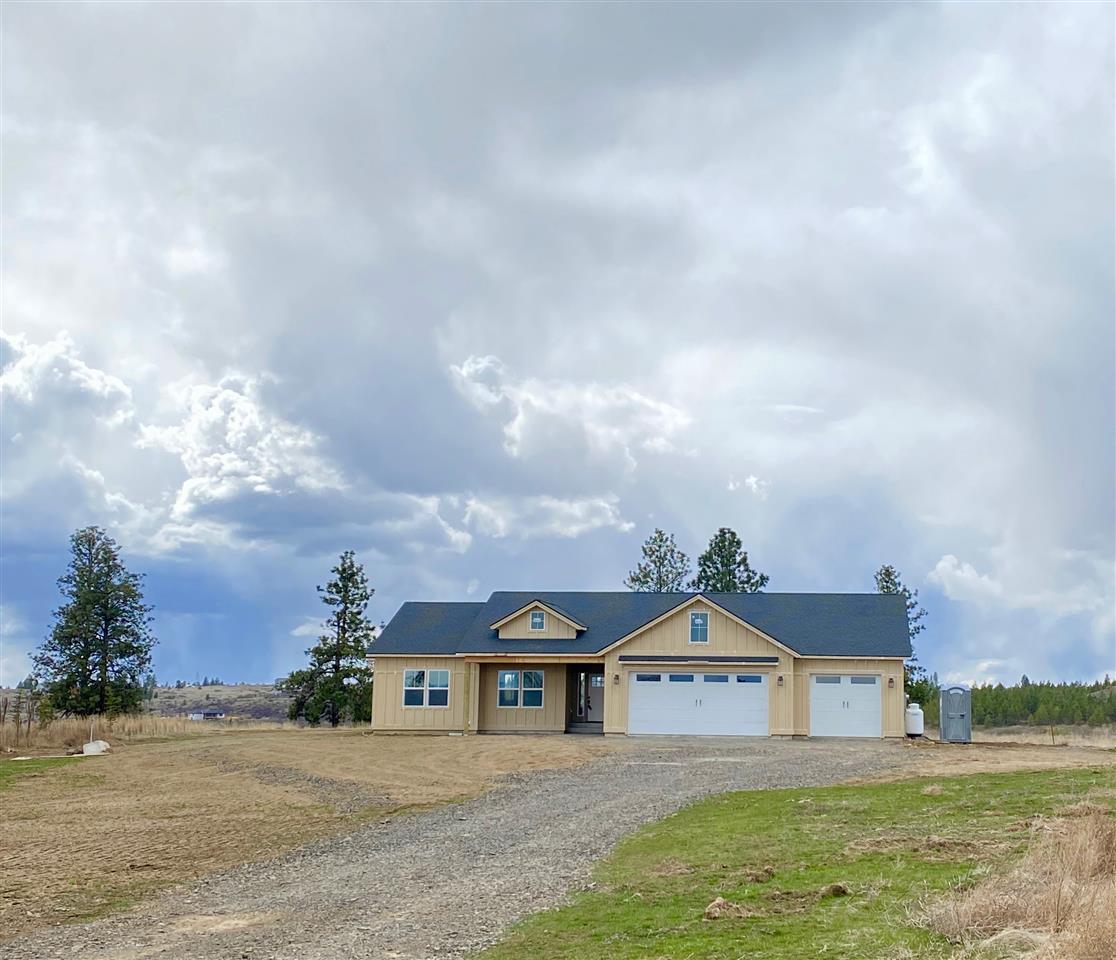 7125 North Prairie Crest Road Spokane, WA 99224 - Photo 1 of 20