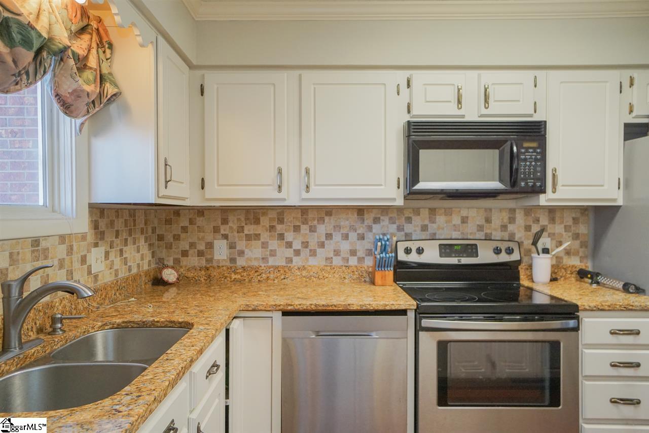 4 Harbor Gate Anderson, SC 29625 - Photo 10 of 34 Gallery Image 10