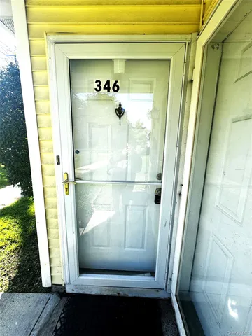 $1,800 | 346 Ruth Court, Unit BUILDING 13 346, Middletown, NY 10940