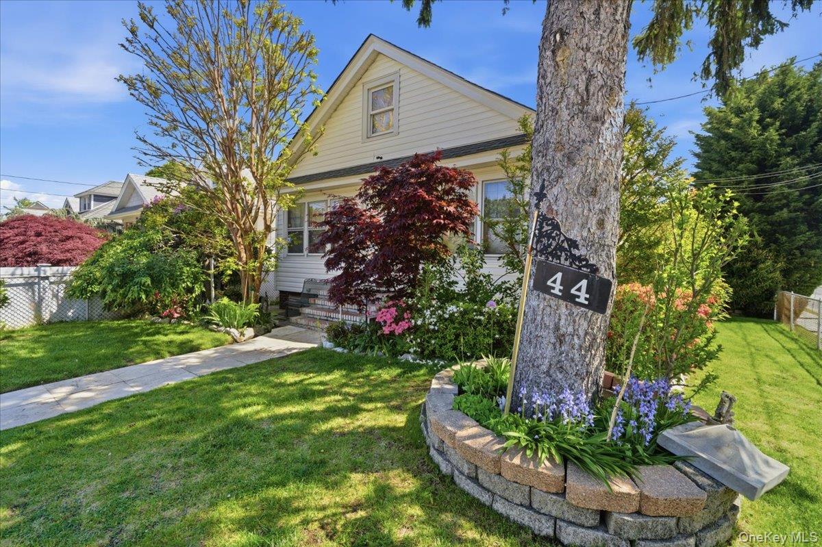 44 St Pauls Road South Hempstead, NY 11550 - Photo 5 of 19